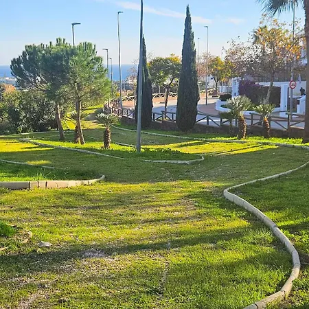 Holiday home Pass The Keys Spacious 4-Bed Home With Bbq *
