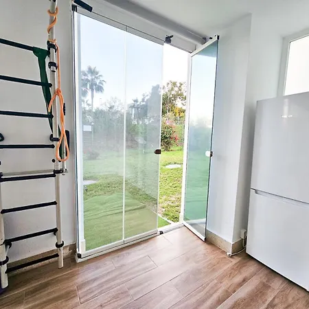 Pass The Keys Spacious 4-Bed Home With Bbq Holiday home