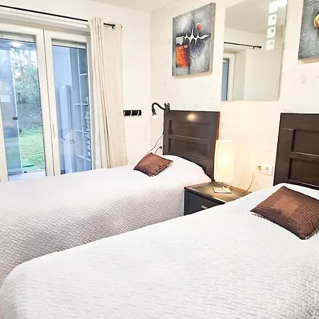 Pass The Keys Spacious 4-bed With Jacuzzi Bbq *