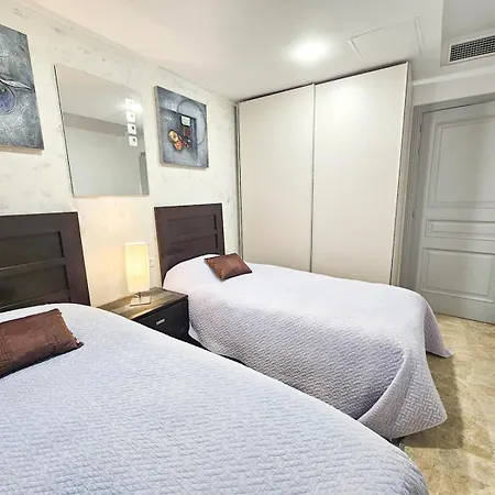 Holiday home Pass The Keys Spacious 4-Bed Home With Bbq