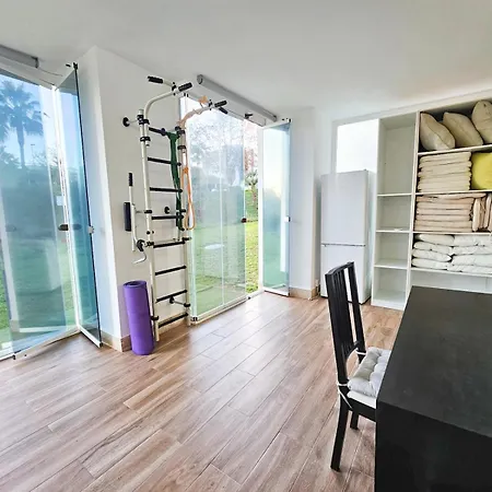Pass The Keys Spacious 4-Bed Home With Bbq Holiday home *